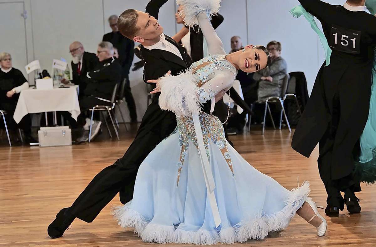 Tanzen-DM beim TSC Rot-Weiß Böblingen: Marvin und Daphne Fischer haben Chancen auf das Halbfinale