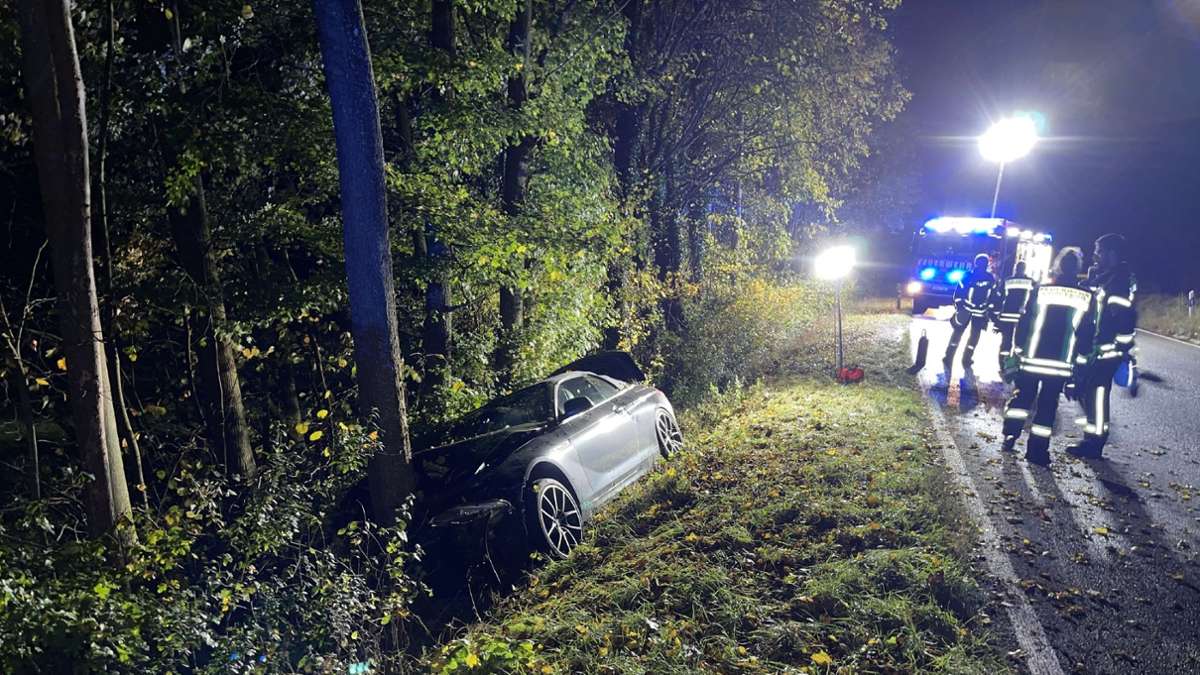 Unfall auf Landesstraße bei Grafenau: 44-jähriger BMW-Fahrer prallt gegen Baum