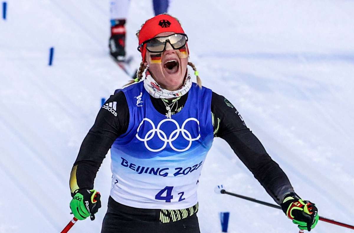 Gold im Langlauf bei Olympia 2022: ARD-Kommentator völlig außer sich vor Begeisterung