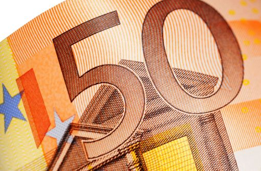 Etwas mehr als 50 Euro bekommt ein alleinstehender erwachsener Bezugsempfänger im Monat mehr, wenn ab dem 1. Januar 2023 das Bürgergeld eingeführt wird. (Symbolbild) Foto: IMAGO/Shotshop/IMAGO/Bassi