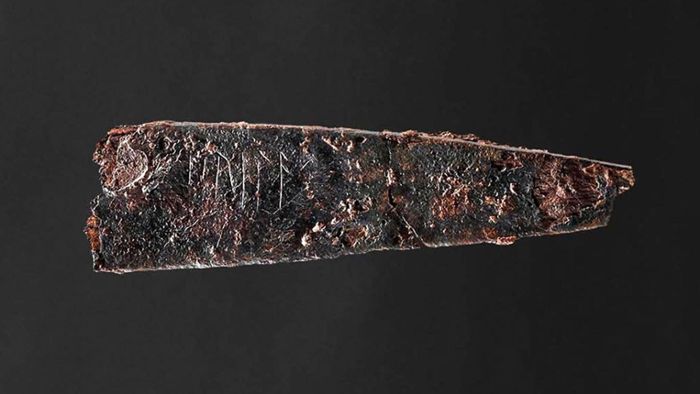 Archäologen finden fast 2000 Jahre alte Runeninschrift