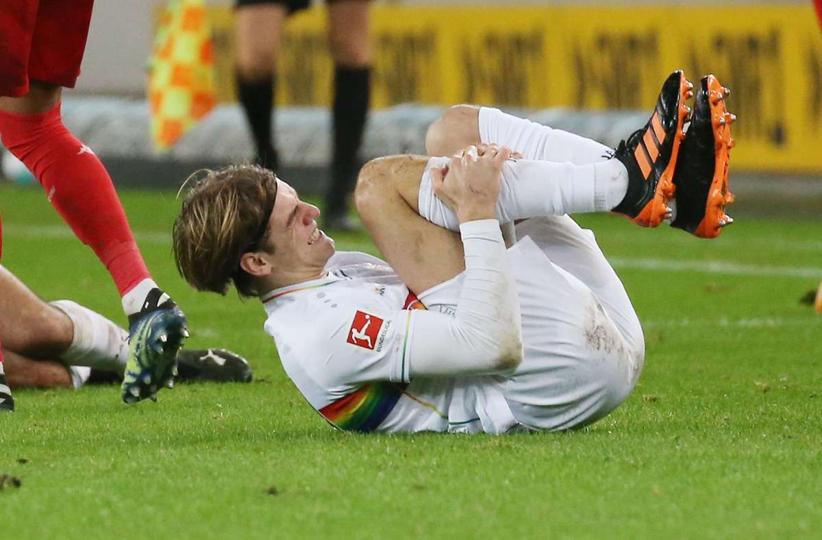 VfB-Profi Borna Sosa musste gegen Mainz mit Knieproblemen ausgewechselt werden.
