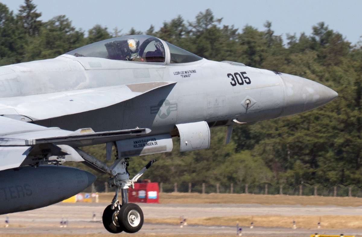Kuriose Entdeckung beim Nato-Manöver: Rätsel um „Holzgerlingen“-Schriftzug auf US-Kampfjet