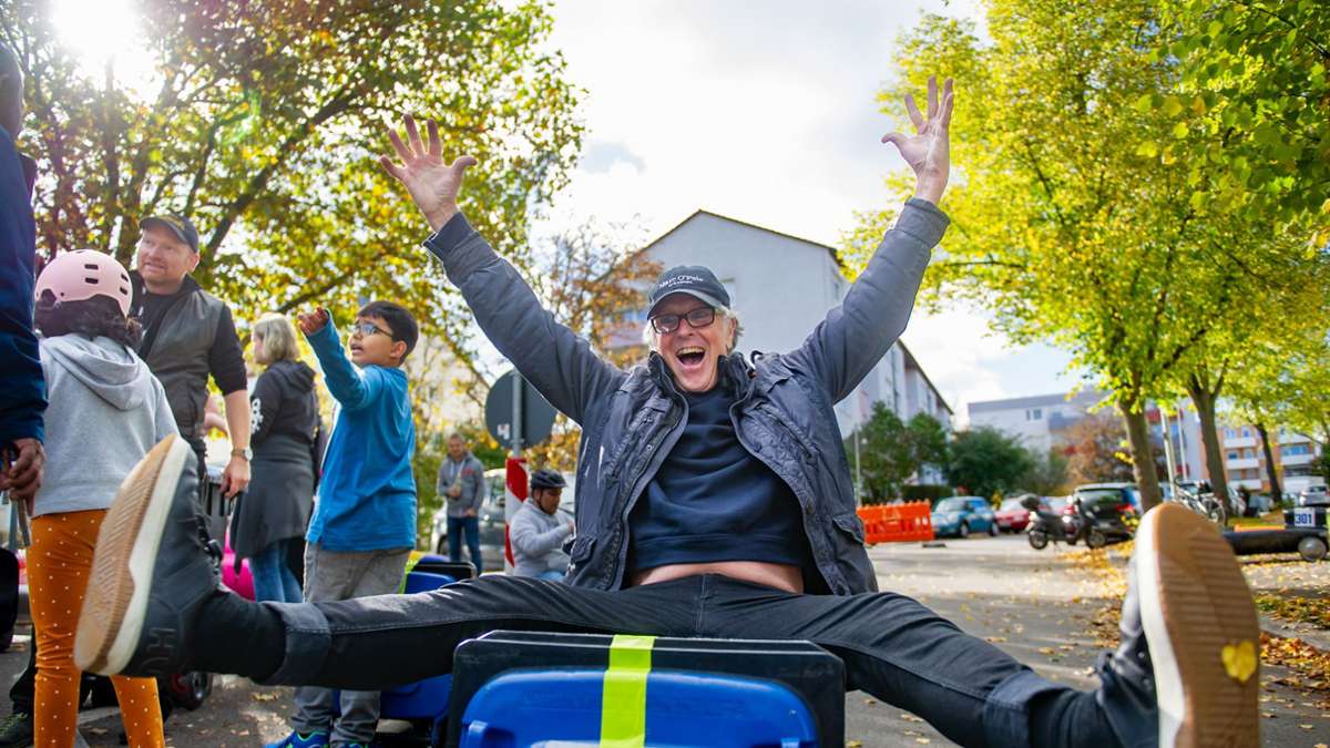 „Goldberg-Cup“ in Sindelfingen: Seifenkisten, Bobbycars und Mülltonnen fahren um die Wette