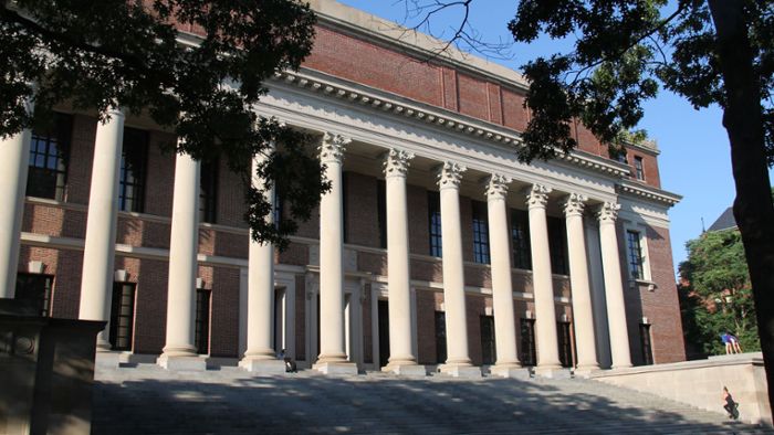 Geschichte: Uni Harvard entfernt Menschenhaut vom Einband eines Buches