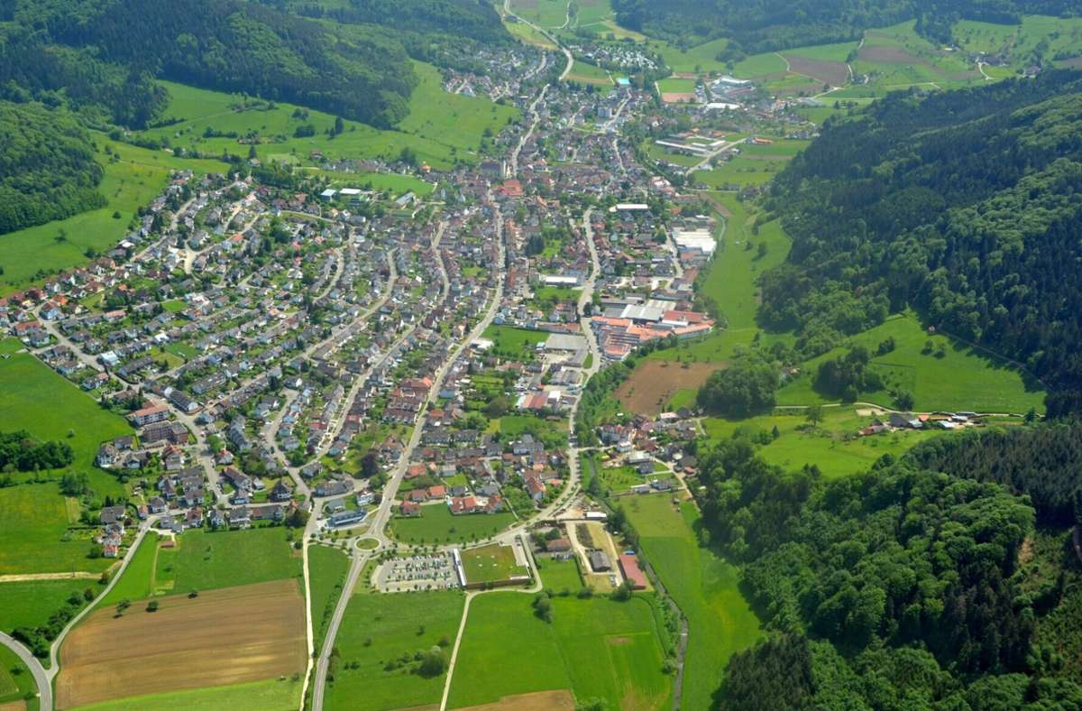 Baden-Württemberg: Zwei Jungs finden 1,80 Meter großen Knochen