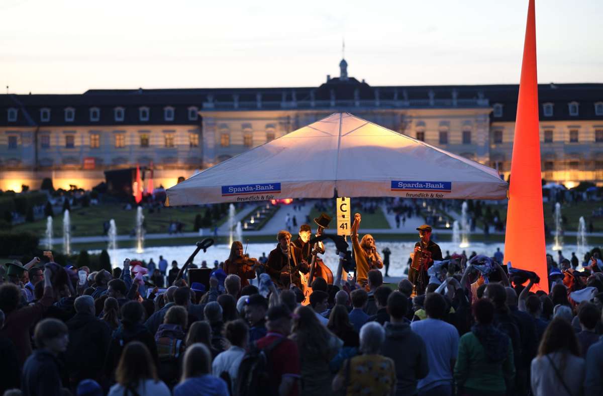 Straßenmusikfestival Ludwigsburg: 40 Musiker spielen auf zwölf Bühnen  im Blüba