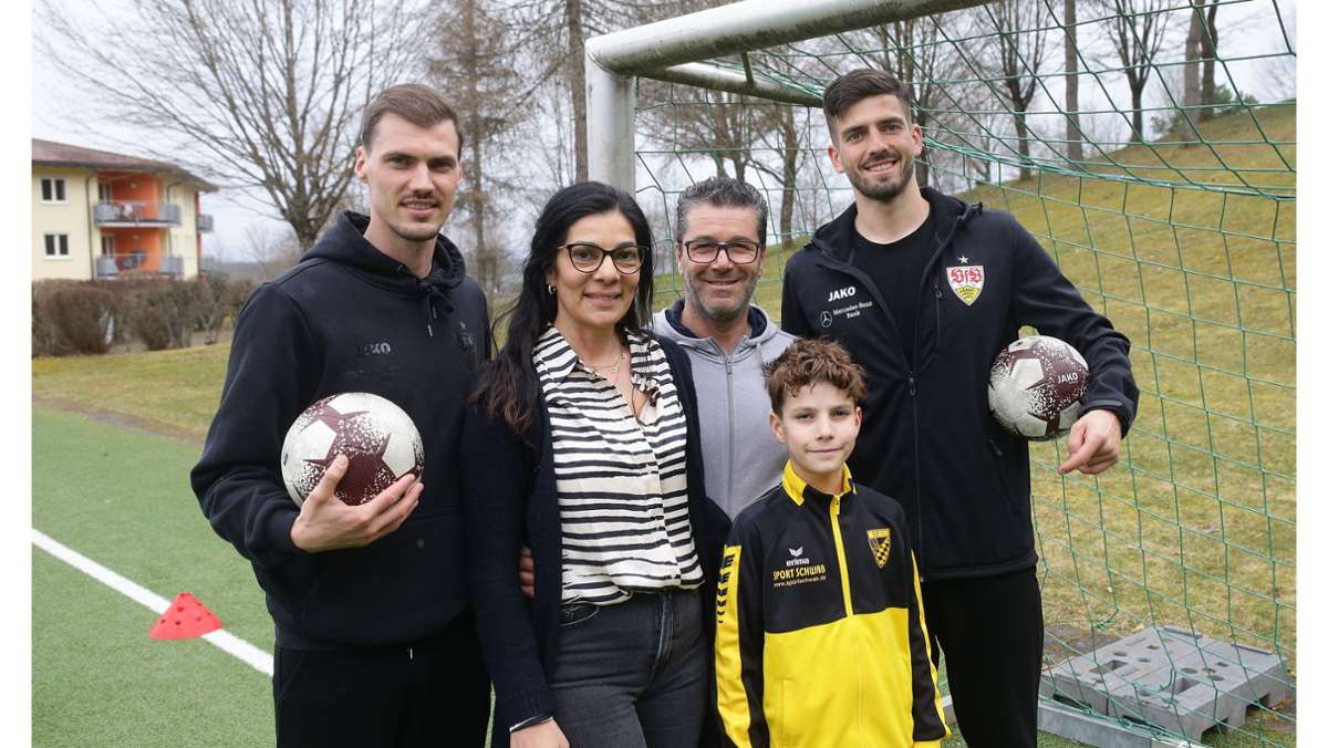 VfB Stuttgart in der Klinik Tannheim: Wie ein Elfjähriger durch den VfB-Besuch  neue Kraft schöpft