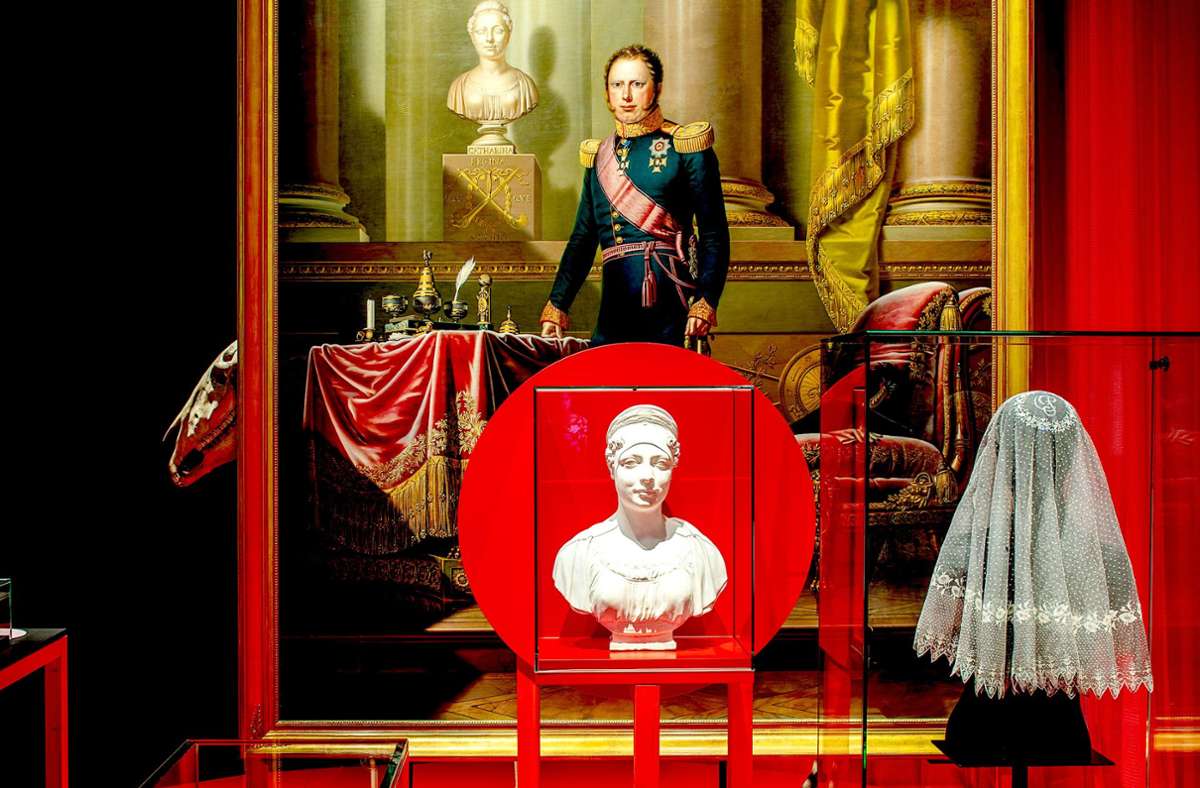 Von wegen Liebesglück: König Wilhelm I. von Württemberg betrog seine Frau Katharina – auch wenn der Maler Carl von Sales ihn auf einem Gemälde von  1820 mit deren Porträtbüste von  Johann Heinrich Dannecker (1818) darstellte.