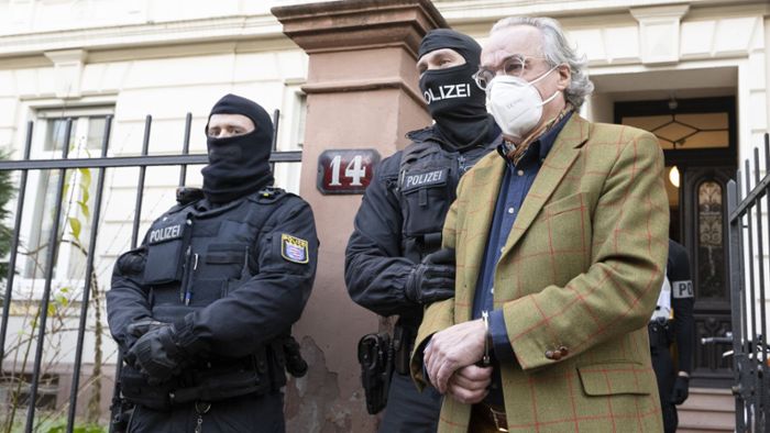 „Reichsbürger“ vor dem OLG in Frankfurt: Prozess gegen Umstürzler   um Prinz Reuß beginnt