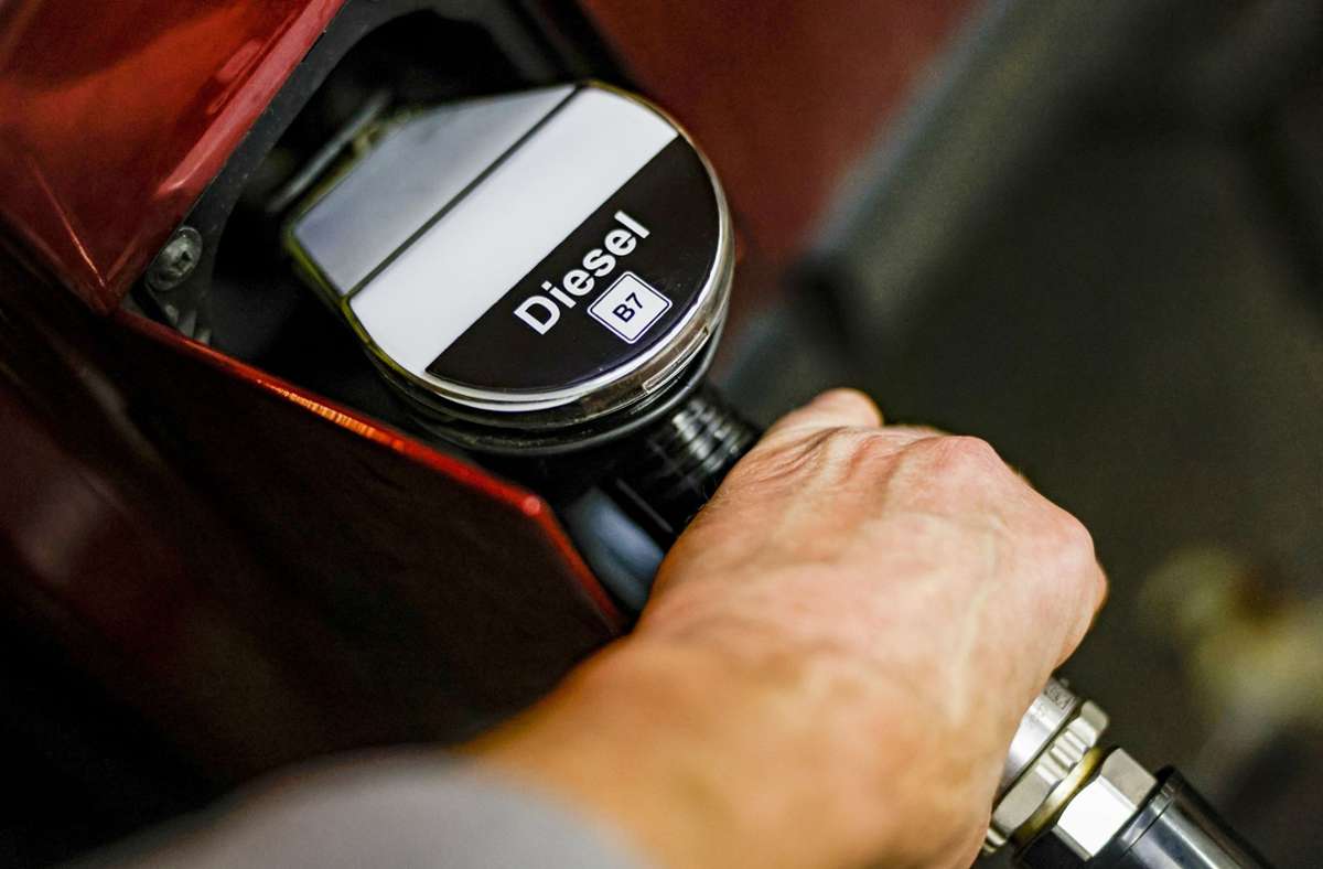 Spritpreise: Diesel erstmals seit  Monaten wieder günstiger als Benzin