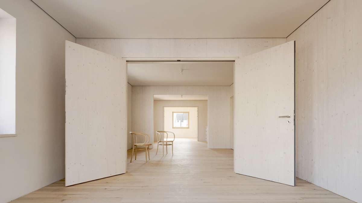 Die Architekten vom Stuttgarter Atelier Kaiser Shen machen es vor:  Die Wohnungen in einem von ihnen entworfenen Haus bei Heilbronn verfügen über Zimmer, die ähnlich groß  sind.