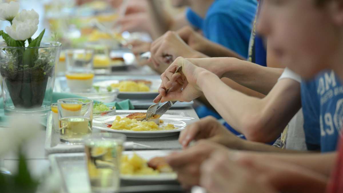 Ernährungsstrategie: Bundesregierung will bessere Essensauswahl in Kantinen