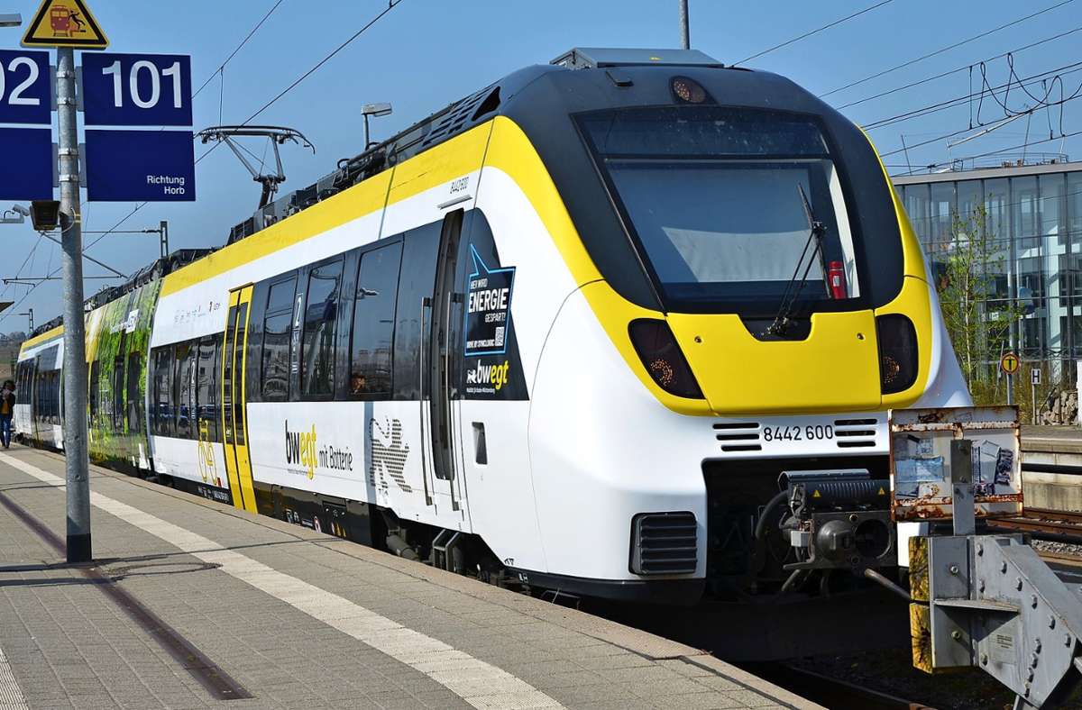 Zwischenbilanz am Herrenberger Bahnhof: Zug der Zukunft im Testbetrieb