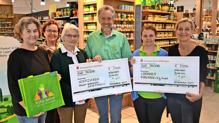 Spendenaktion im Reformhaus Klett in Böblingen: Volle Taschen bringen 4000 Euro