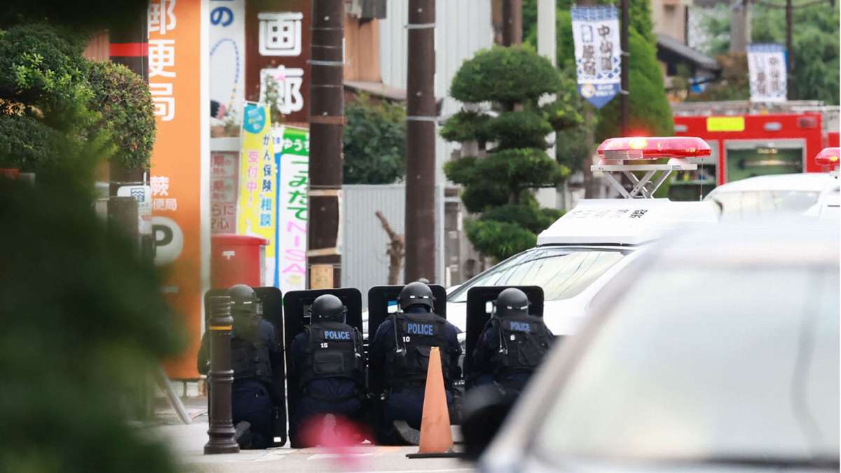 Geiselnahme in Japan: Japanische Polizei nimmt Geiselnehmer nach stundenlangem Nervenkrieg fest