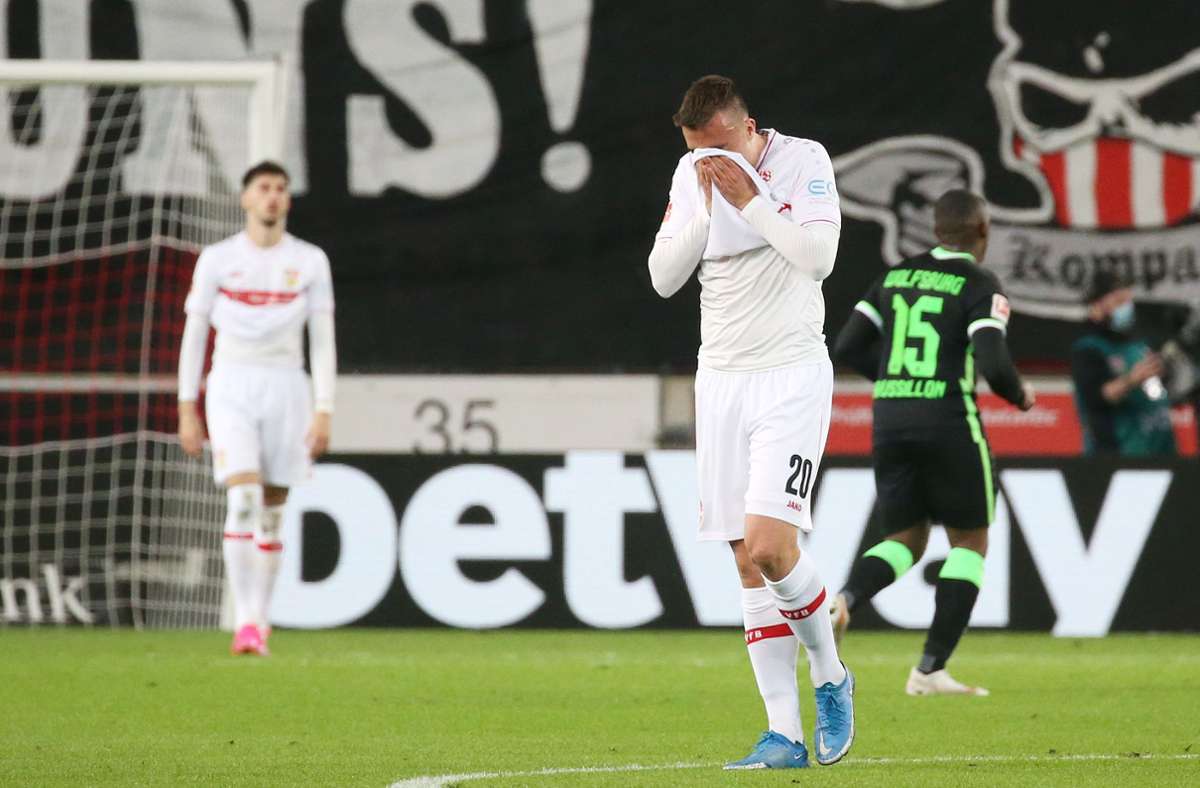 Der VfB Stuttgart hat gegen den VfL Wolfsburg 1:3 verloren. Unsere Redaktion hat die Leistungen der VfB-Akteure wie folgt bewertet.