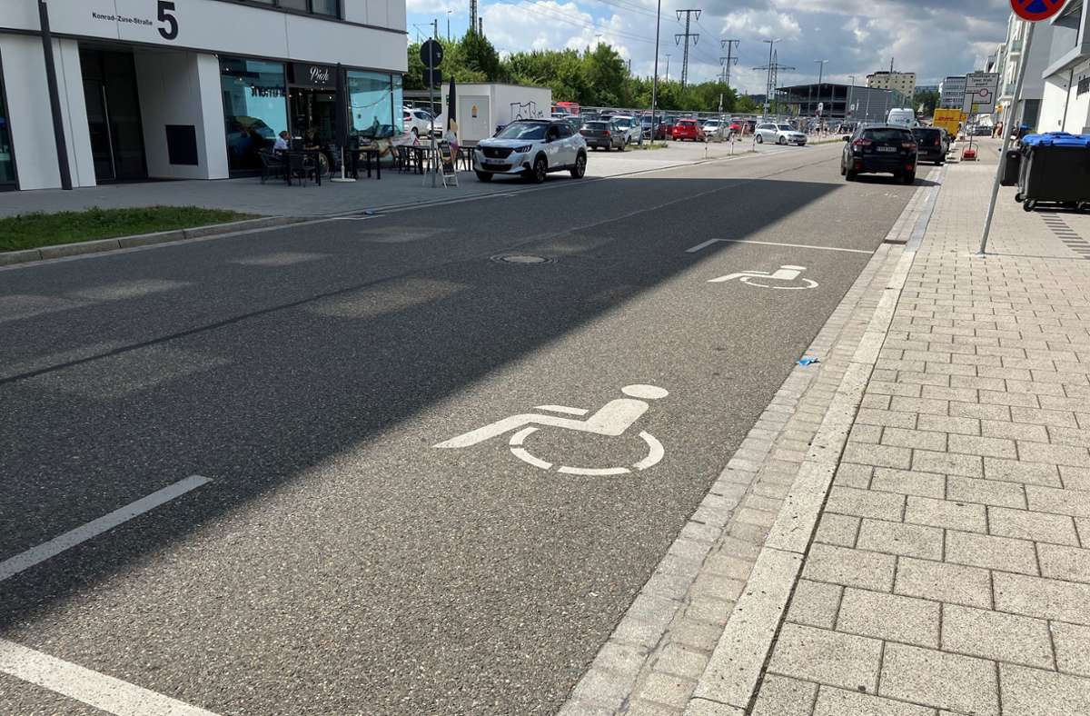 Parksituation am Medicum Böblingen: Gehbehinderte fordern Parkerleichterungen