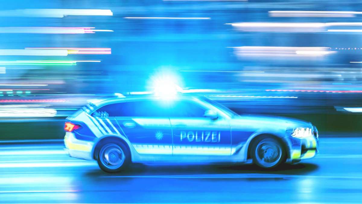 Trossingen im Kreis Tuttlingen: Polizisten retten gestürzte Seniorin aus verrauchter Wohnung