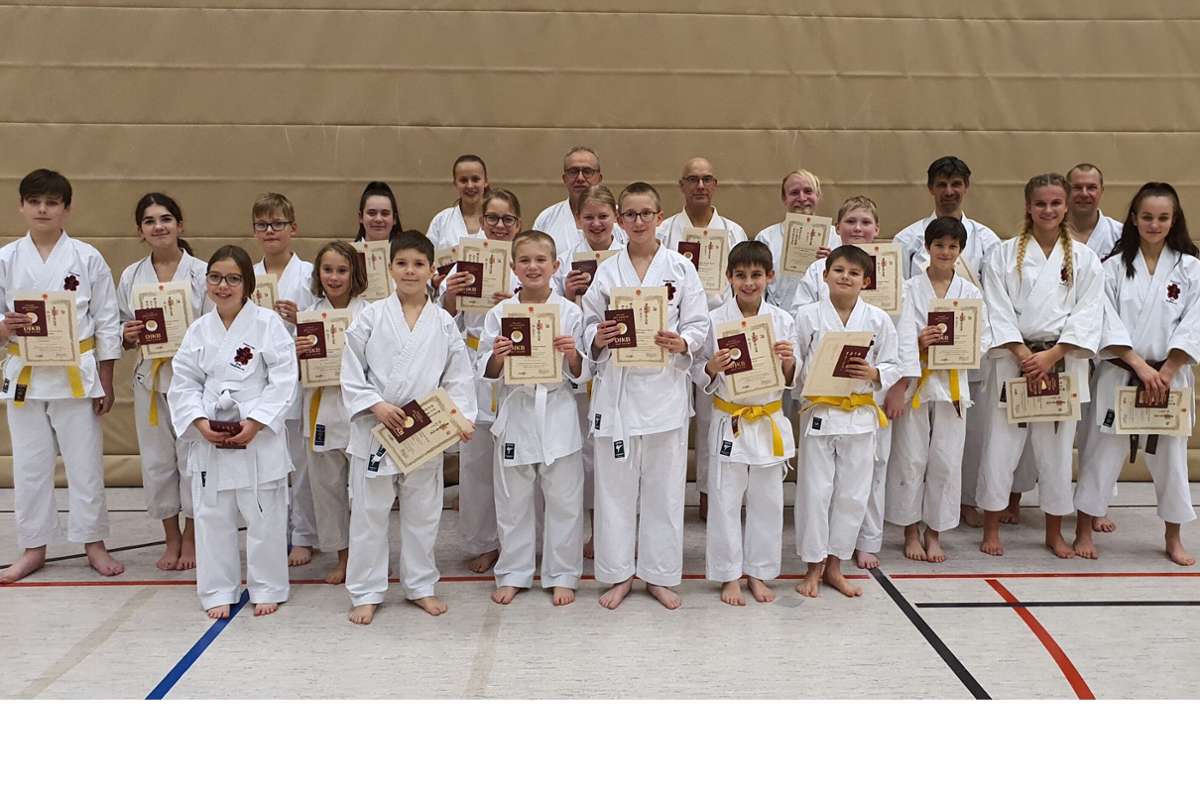 Karate beim Dojo Jiriki: Nach zwei Jahren endlich wieder eine Gürtelprüfung