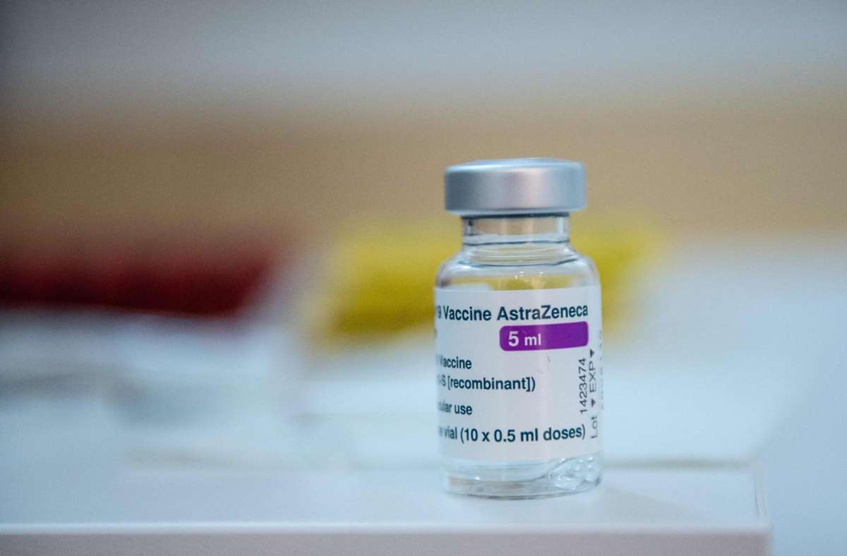 Impfungen in der Coronapandemie: Britischer Forscher: Astrazeneca-Impfstopp ist ein „Desaster“
