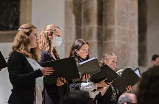 Die Frauen des Sindelfinger Vokalkabinetts erzeugten mit ihrem Gesang einen sphärenhaften Zauber in der Martinskirche. Foto: Eibner-Pressefoto/Tabea Günzler