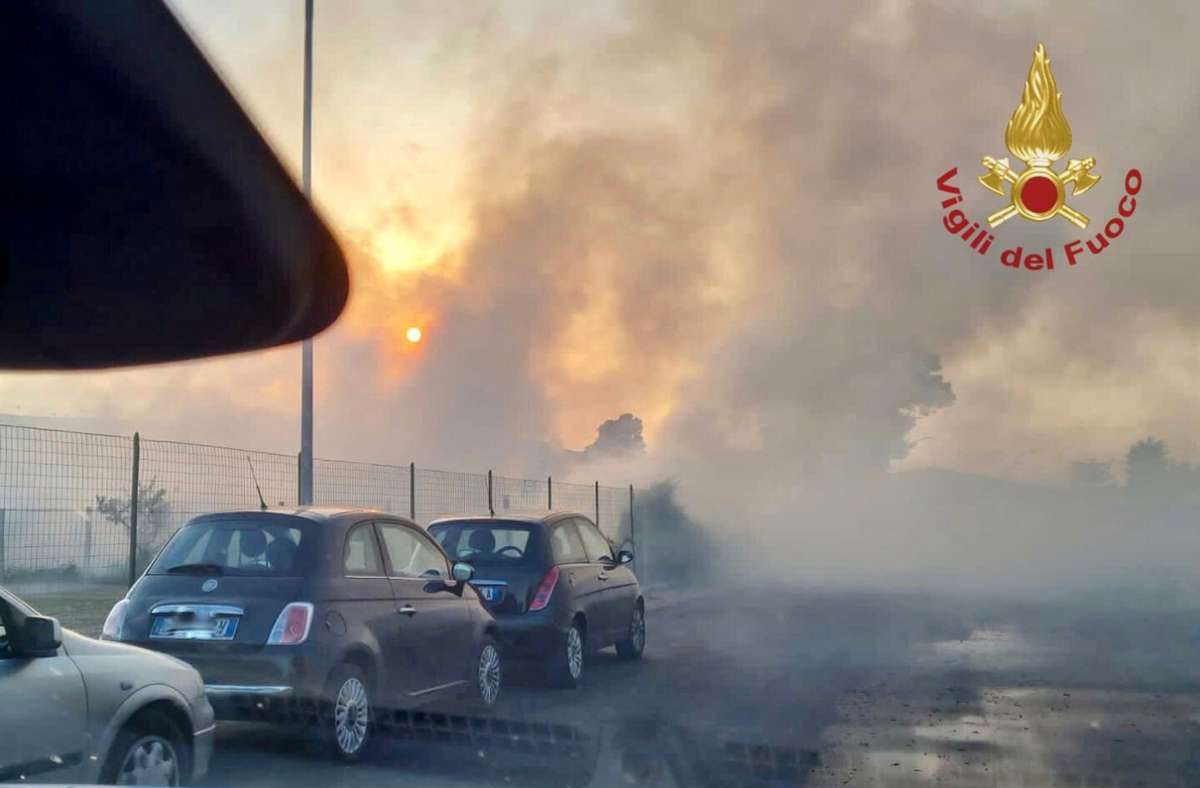 Für Dienstag und Mittwoch sagten die Meteorologen eine Hitzewelle für Teile Italiens voraus. Besonders im Süden hat das Land noch immer mit Bränden zu kämpfen.