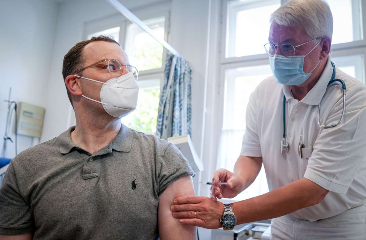 Aufruf von Jens Spahn: „Bitte lassen Sie sich gegen Grippe impfen“