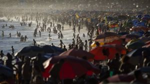 Volle Strände in Rio  de Janeiro – trotz Corona