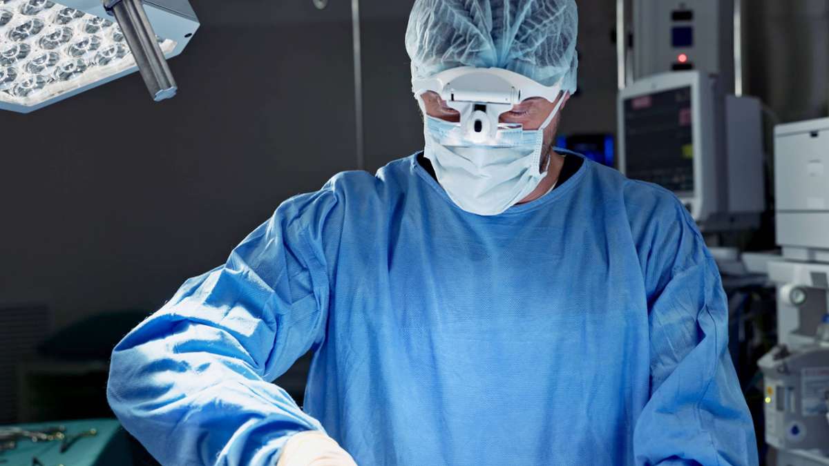 Klinik in Lyon: Ärzte transplantieren in Frankreich erstmals Kehlkopf
