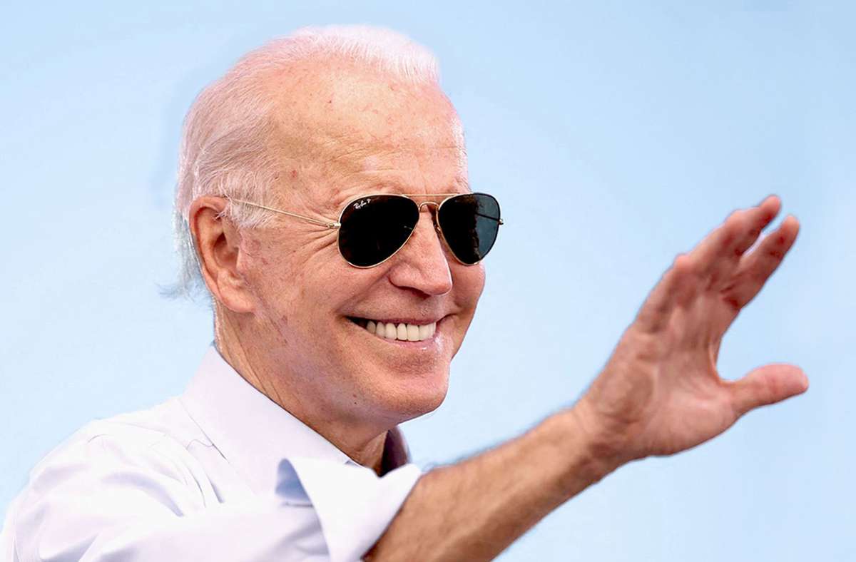 Der US-Präsident Joe Biden mit seiner Pilotenbrille.
