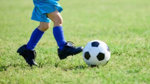 Fußballtrainer in hunderten Fällen des Kindesmissbrauchs angeklagt