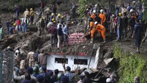 Mindestens 49 Tote bei Starkregen und Erdrutschen