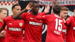 VfB gewinnt trotz Unterzahl bei den Lilien