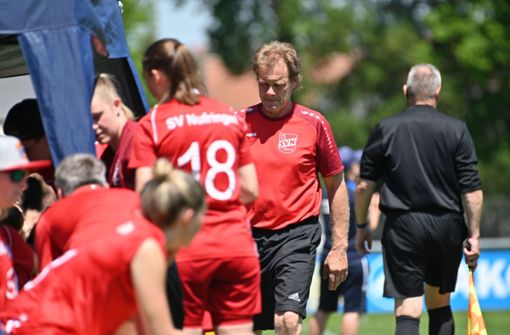 Unzufrieden trotz weiterem Sieg: Nufringens Trainer Jürgen Dreher sah bei seinen Spielerinnen keine Frische. Foto: Schuon