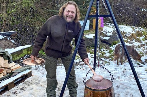 Hartmut Scheibke stellt sich als neuer Pächter der Waldschenke in Rohrau mit einer urigen Adventsfeier vor Foto: privat