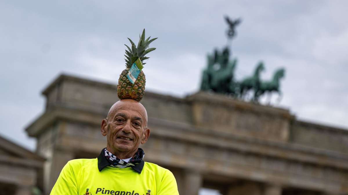 Moshe Lederfien in Berlin: Mann will Halbmarathon mit Ananas auf dem Kopf absolvieren