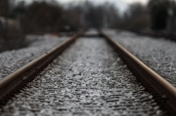 Königsbronn: Mann von Regionalbahn erfasst und tödlich verletzt