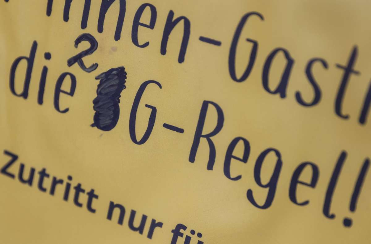 Baden-Württemberg: Kontrollen der Coronaregeln in der Südwest-Gastronomie
