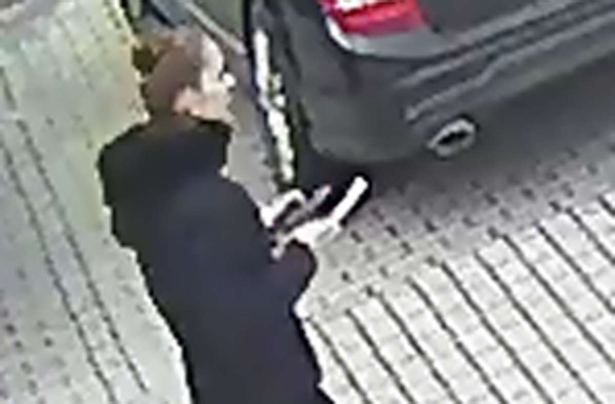 Nach Schockanrufen in Sindelfingen: Polizei veröffentlicht Foto von verdächtiger Frau