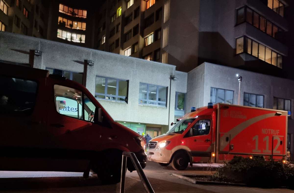 Berlin: Mann zündet in Krankenhaus Betten an und sorgt für Großeinsatz