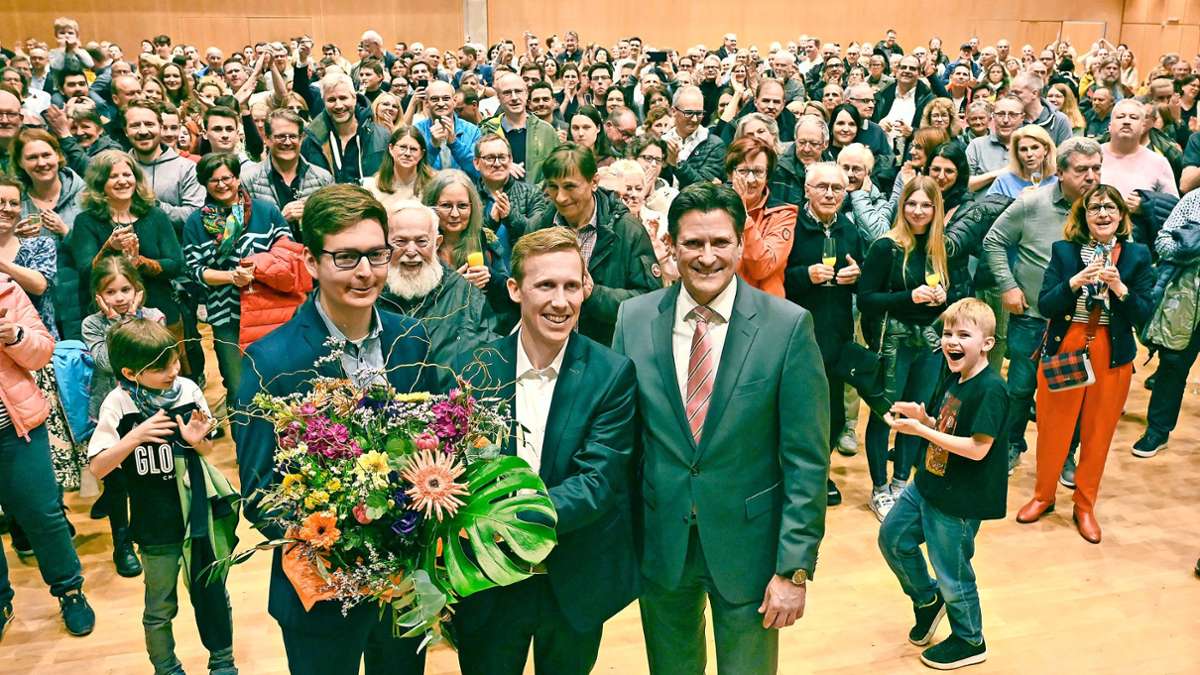 Wahl in Freiberg am Neckar: Erdrutschsieg für Jan Hambach bei der Bürgermeisterwahl in Freiberg
