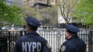 Prozess um Donald Trump in New York: Mann zündet sich vor dem Gerichtsgebäude selbst an