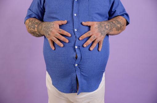Viszeral-Fett macht den Bauch dick – die kommt durch Transfette, die in verschiedenen Lebensmitteln enthalten sind. Foto: imago images/YAY Images/yaroslav astakhov via www.imago-images.de