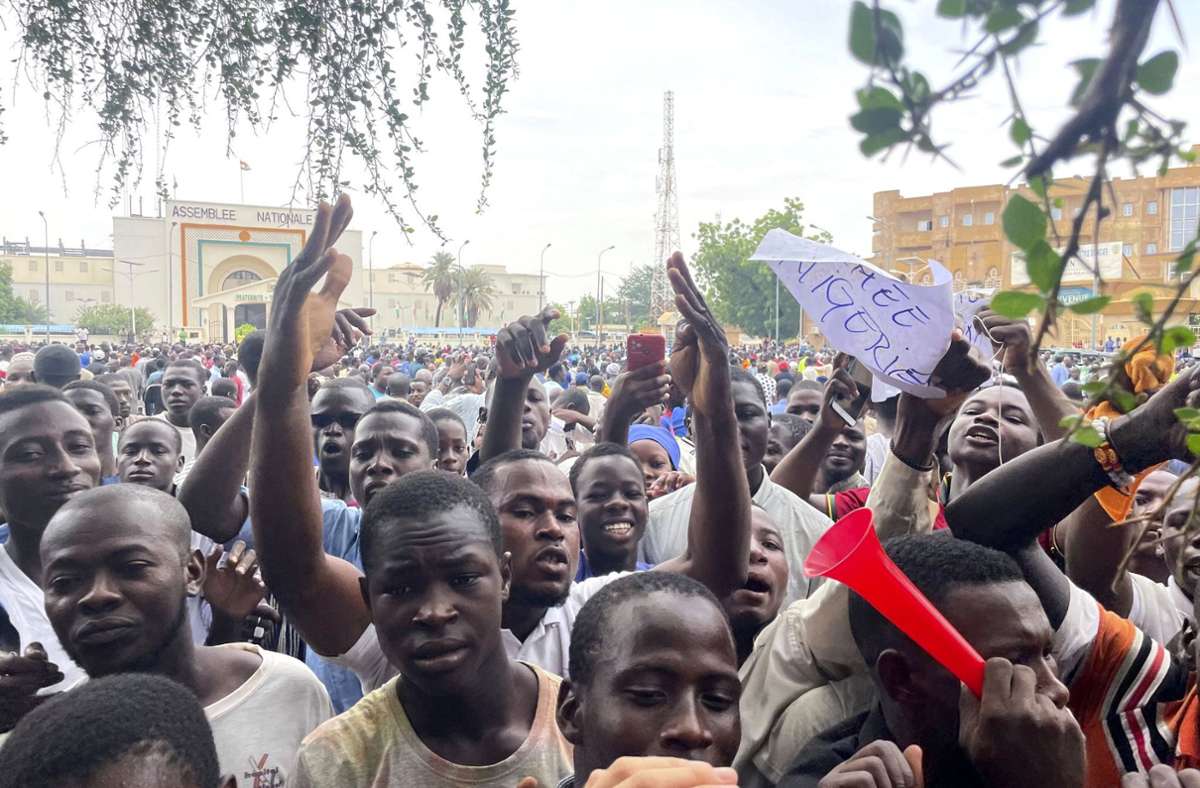 Reaktion auf Staatsstreich: Afrikanische Staaten stellen sich klar gegen Putschisten im Niger