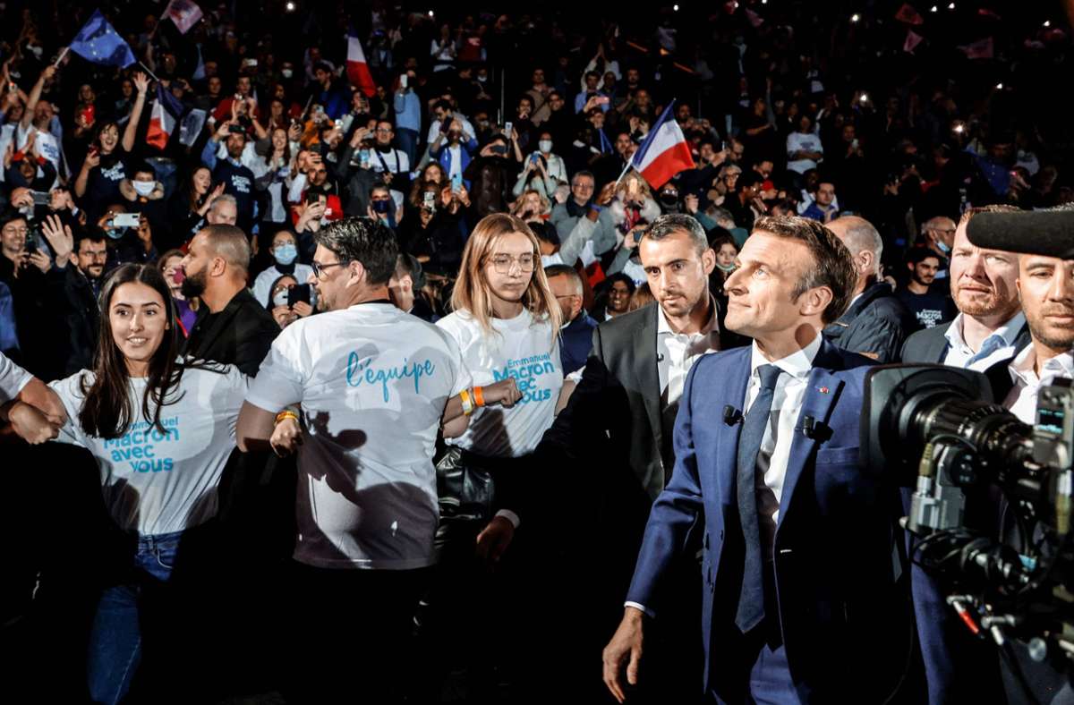 Frankreichs Präsident Macron vor den Wahlen: Ein Gentleman  mit Allüren
