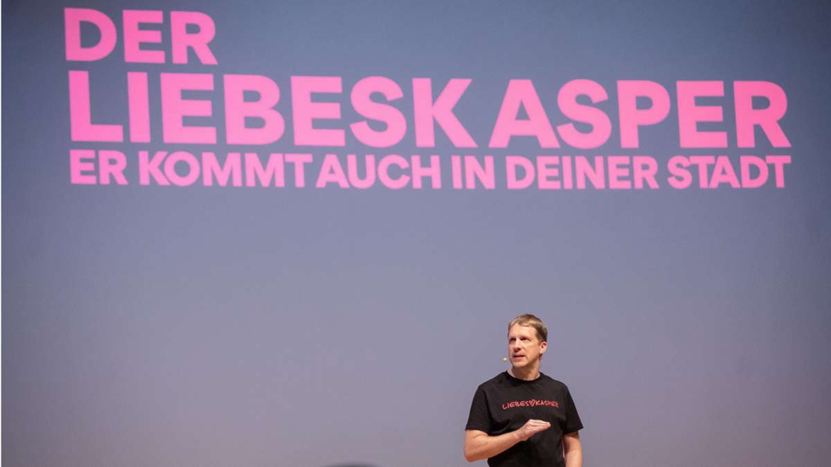 Komiker Oliver Pocher tritt mit seinem Bühnenprogramm „Der Liebeskasper“ im Hegelsaal der Liederhalle auf.