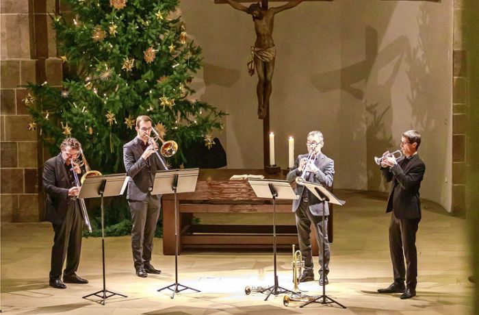Silvesterkonzert in Sindelfinger Martinskirche: Von Bach bis Blues und an Pelé einen Gruß