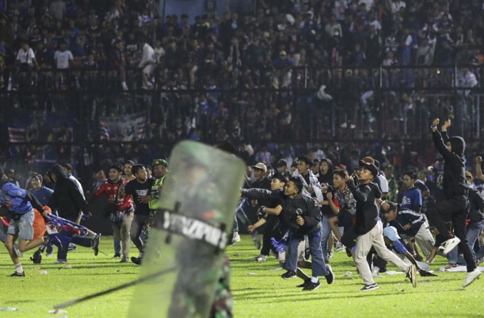 Indonesien: 125 Tote bei Ausschreitungen nach Fußball-Spiel