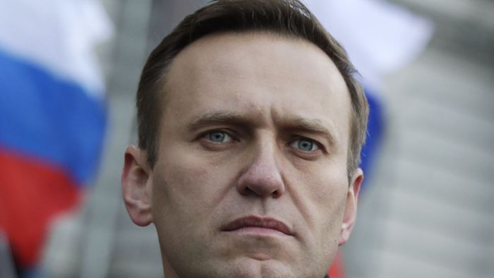 Alexej Nawalny kritisiert Gerichtsprozess bei Polizei